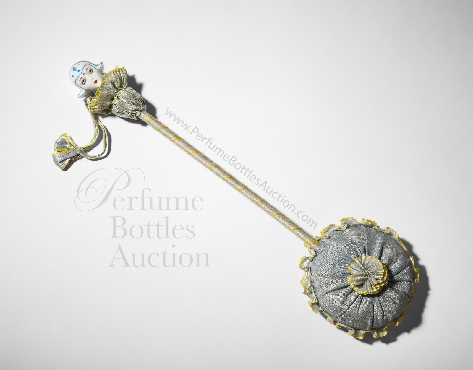 1920s German Art Deco powder puff (1 of 2)