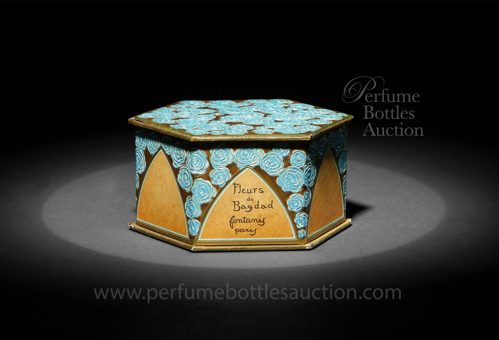 1923 Fontanis Fleurs de Bagdad powder box (1 of 2)