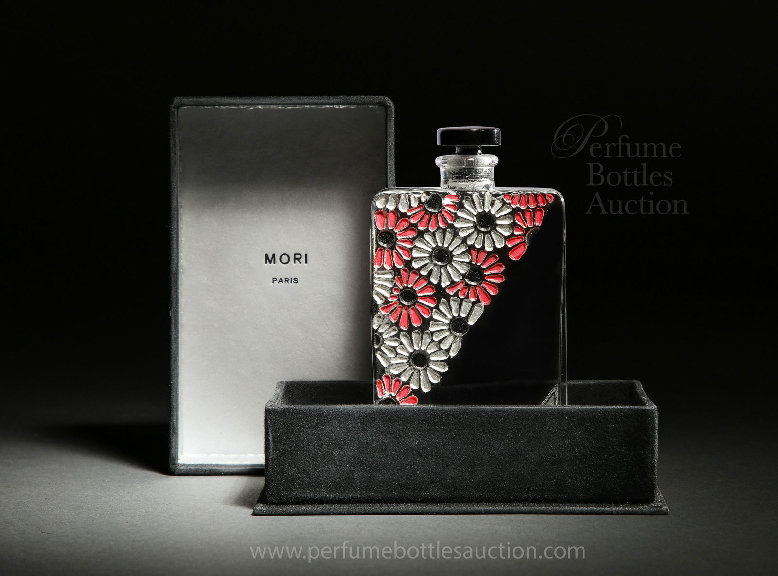 Lucien Gaillard Art Deco perfume bottle, Mori Essence (1 of 2)