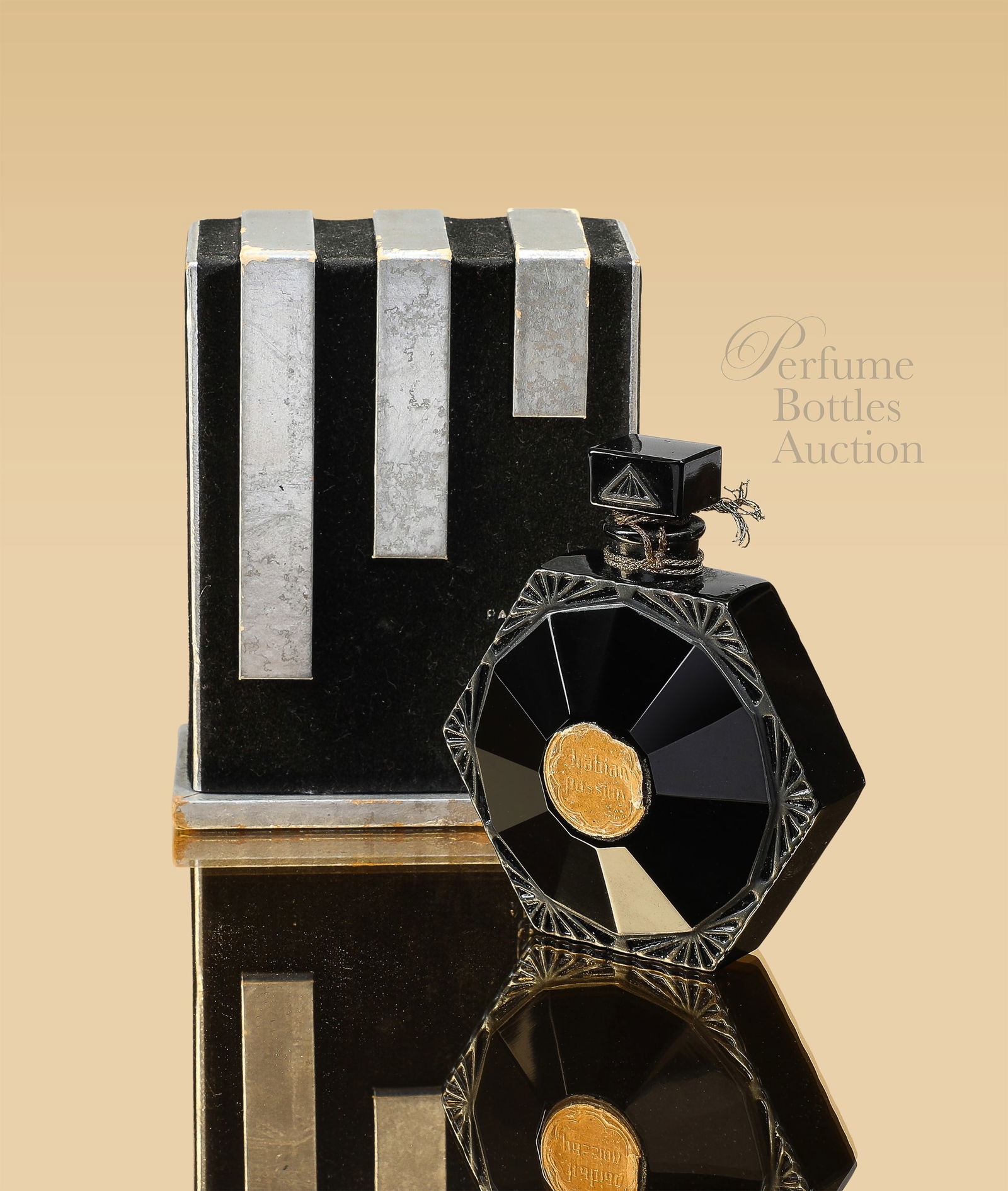 Art Deco black glass perfume bottle for Solang "Arabian Passion" (1 of 2)