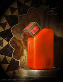 Extremely Rare 1927 large Baccarat Art Deco perfume bottle for Ybry "Devinez" in "Topaz" color (1 of 2)