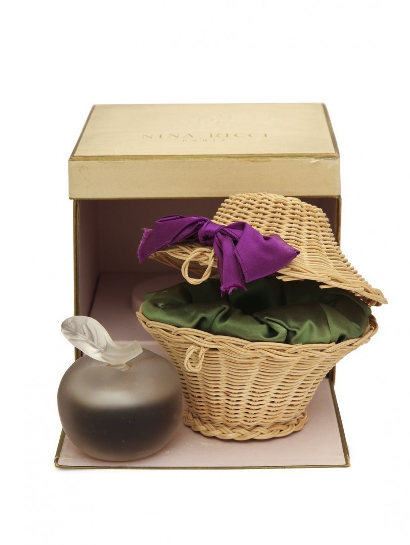 1952 Marc Lalique "Fille D’Eve"perfume bottle (1 of 1)