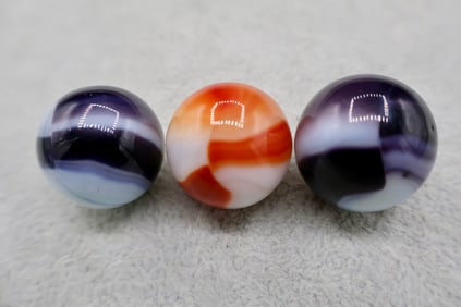 3 Very Nice Shooter Sized MARBLE KING Vintage Patch Marbles
