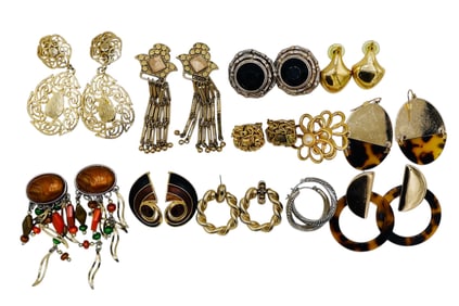A Vintage 12 Pair Assortment of Costume Jewelry