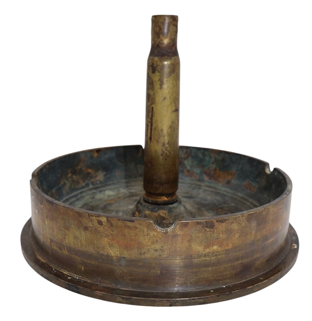 A WWII Trench Art Munition Artillery Shell Ashtray (1 of 6)