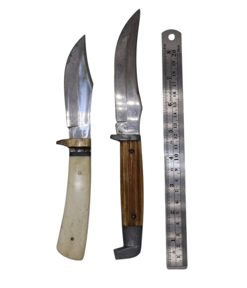 A Pair of Bone Handled Hunting Knives (1 of 8)