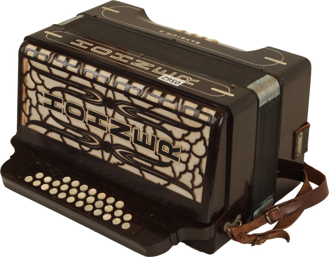 Hohner Elysium II Accordion (1 of 5)