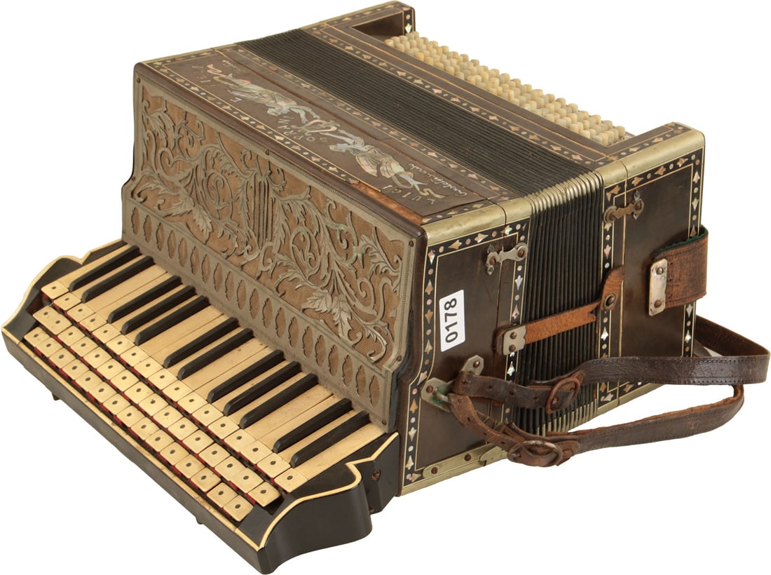 Luigi Soprani E Figli Accordion, Castelfigardo, Italia (1 of 5)