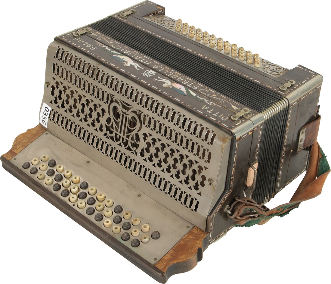 Ditta Salas Accordion, Stradella Italia (1 of 5)