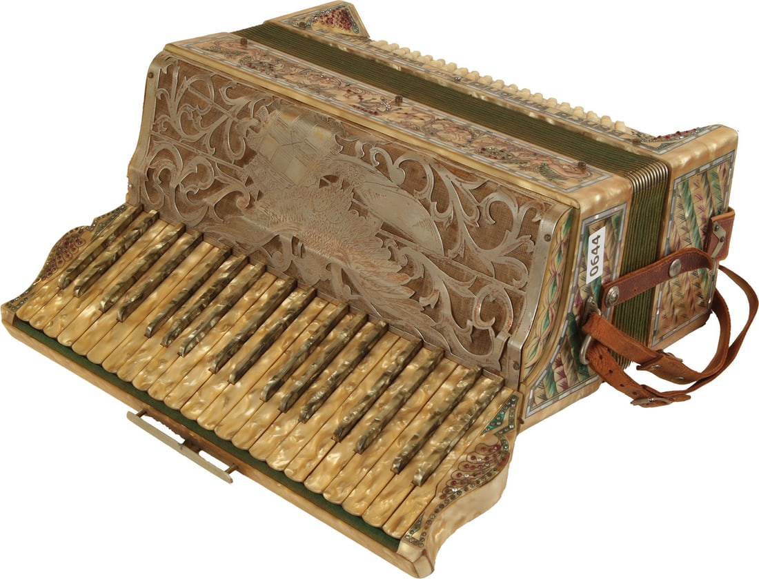 Ranco Antonio & Fllo, Vercelli Italia. Accordion (1 of 5)