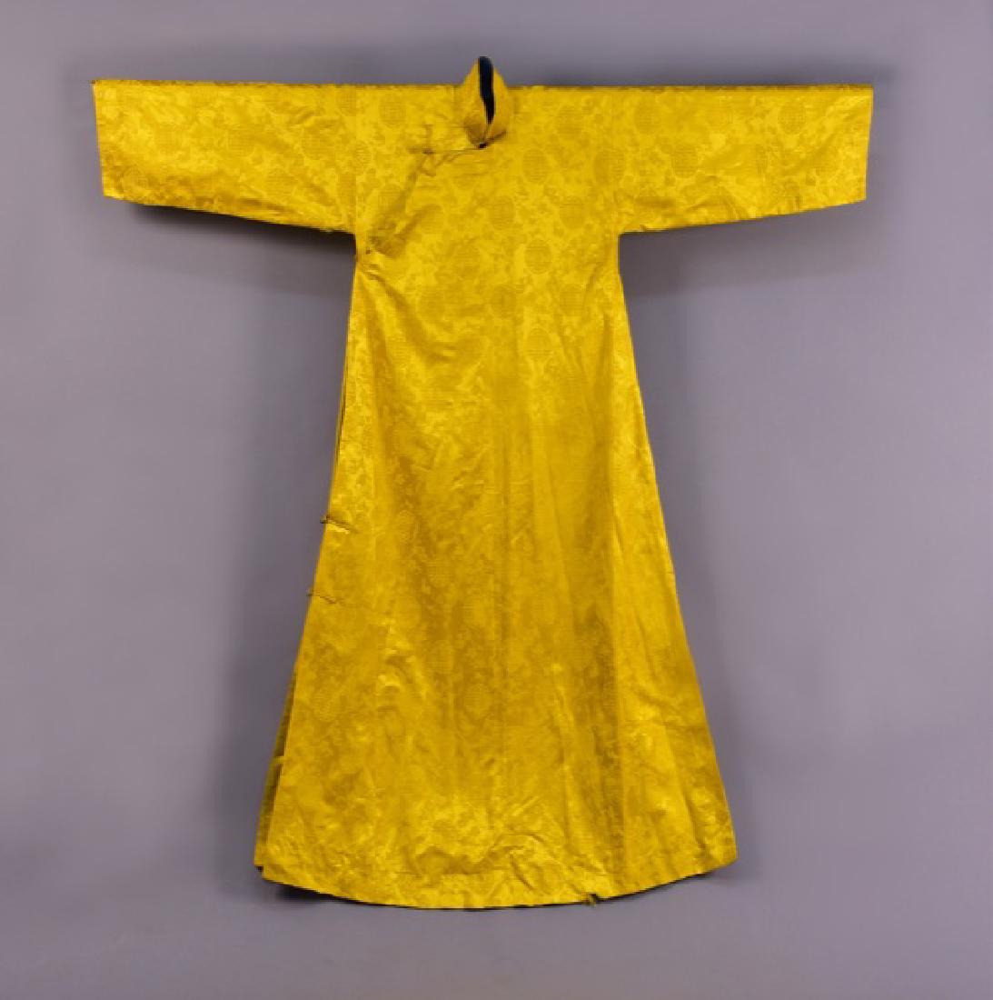 CHINESE SILK BROCADE ROBE, EARLY 20th C (1 of 6)