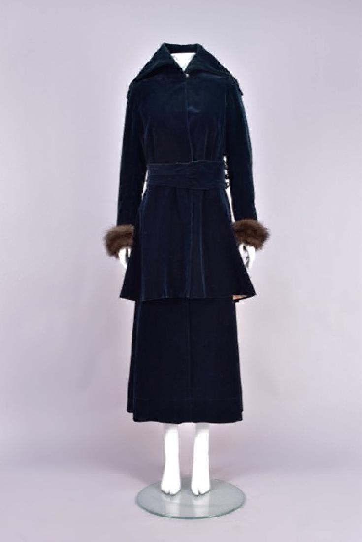 PRUSSIAN BLUE VELVET WALKING SUIT, EARLY 20th C (1 of 4)