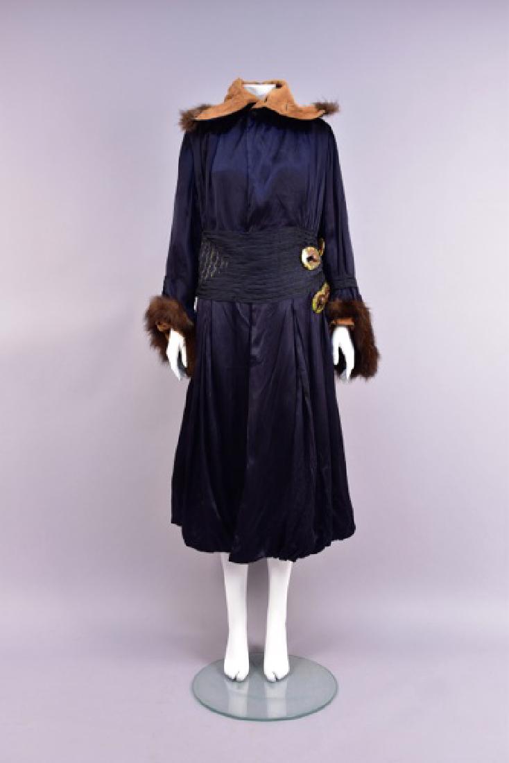 UNUSUAL BLACK SILK COAT, c. 1920 (1 of 7)