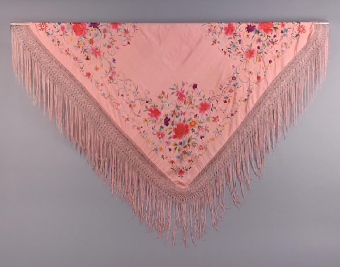 CHINESE EXPORT SILK EMBROIDERED SHAWL, 1920s. (1 of 4)