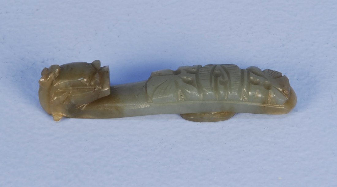 CHINESE JADE BELT BUCKLE, 19th - EARLY 20th C. (1 of 3)