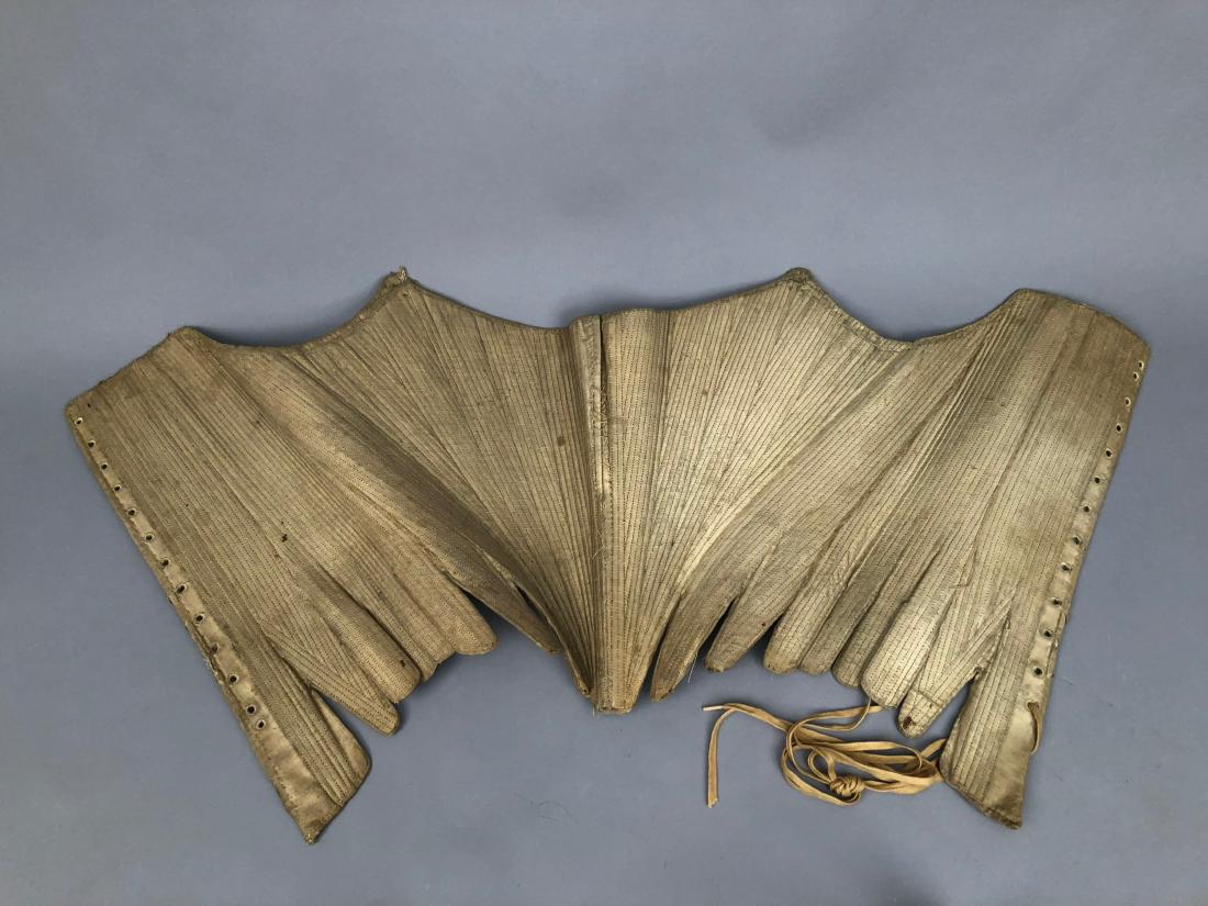 EARLY OFF-WHITE LINEN CORSET, 1740s (1 of 7)