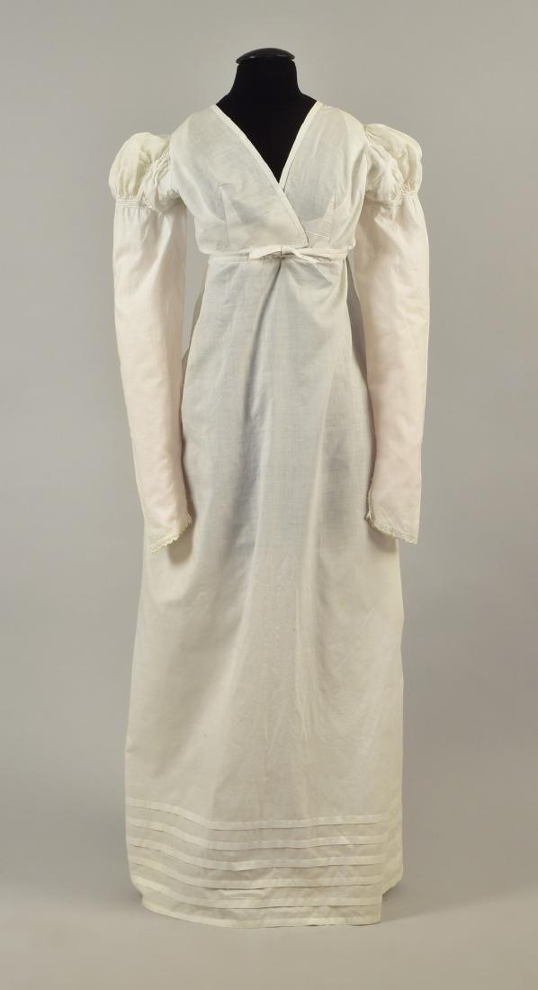 MUSLIN BREAKFAST DRESS with PUFFED SLEEVES, 1815 (1 of 4)