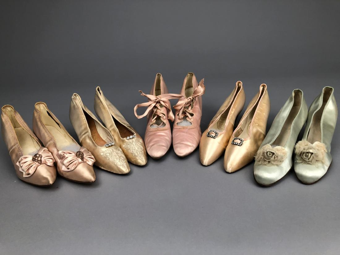 FIVE PAIR LADIES' PALE SATIN PUMPS, 1890 - 1910. (1 of 4)