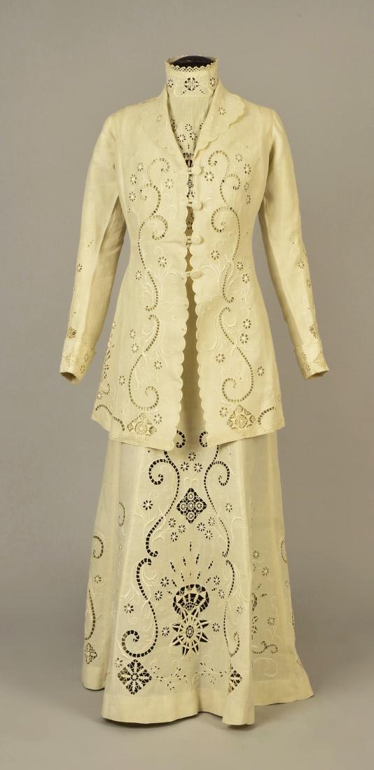 CUTWORK LINEN 3-PIECE WALKING SUIT, 1908 (1 of 5)