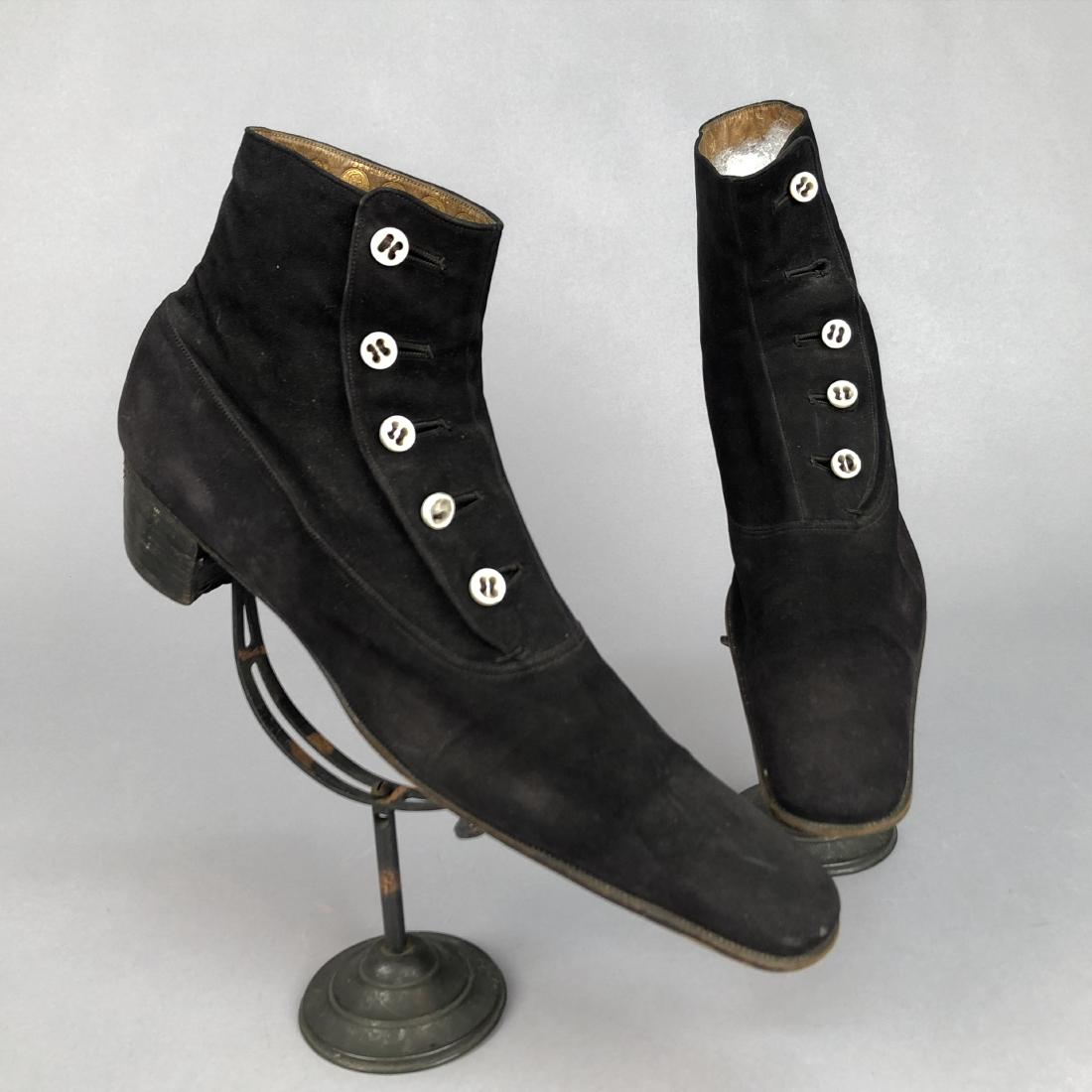 GENT'S SUEDE HIGH BUTTON SHOES, EARLY 20th C. (1 of 6)