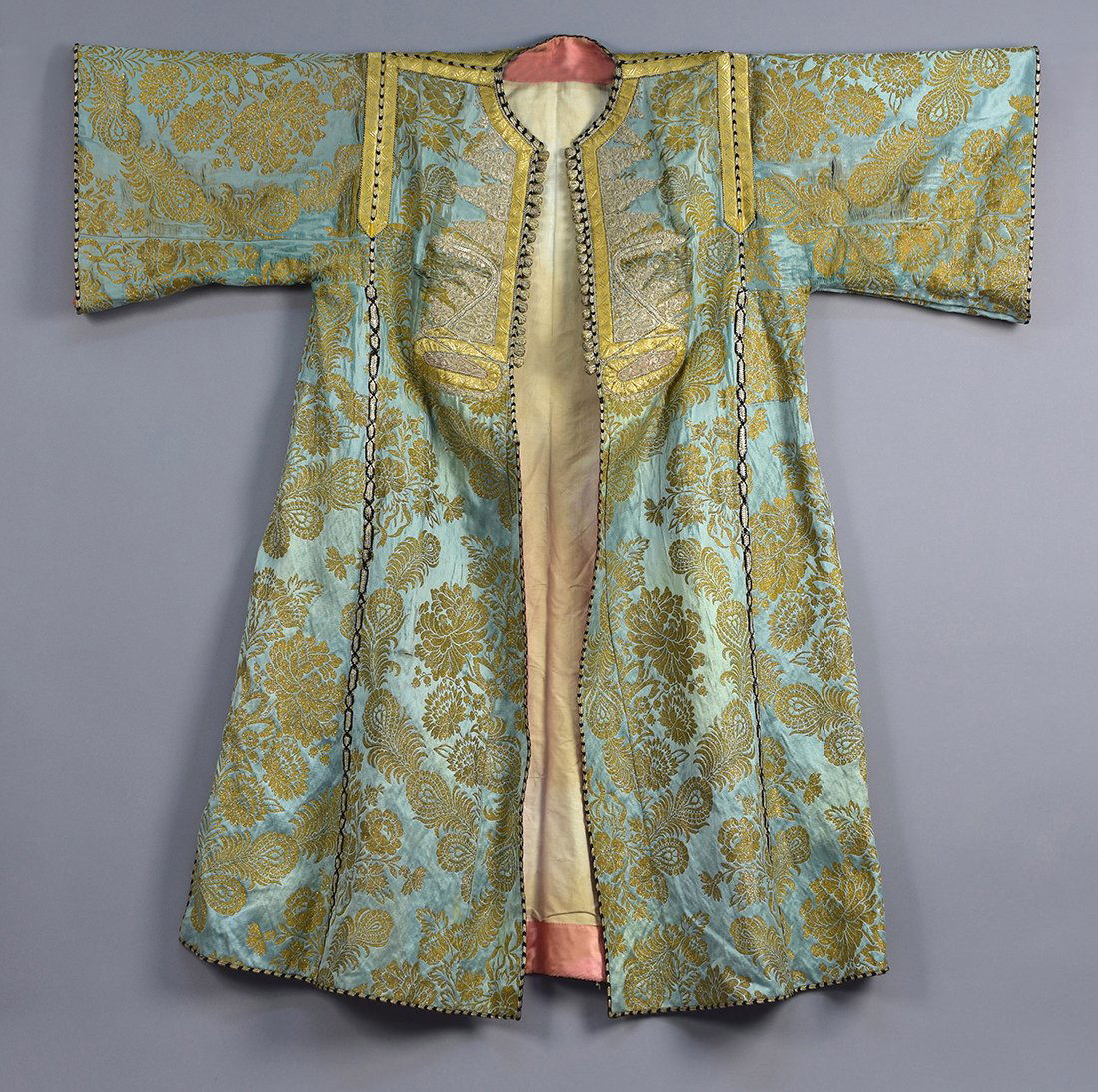 LOT 420 METALLIC BROCADE MIDDLE EASTERN COAT (1 of 6)