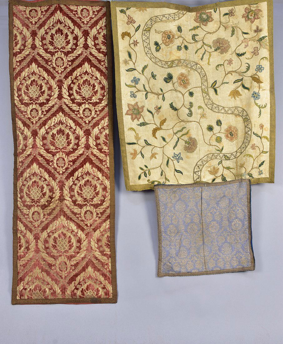 THREE EARLY FABRIC SAMPLES, 17th-18th C (1 of 4)