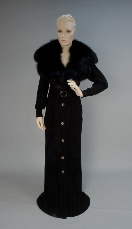 DORIS DUKE'S VALENTINO SWEATER COAT with FOX COLLA: DORIS DUKE'S VALENTINO SWEATER COAT with FOX COLLAR, 20th C Ankle length wide rib knit with flat knit yoke, belt with circle buckle, large mother of pearl buttons, fox collar, Valentino Boutique label