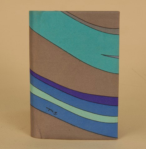 PUCCI KID LEATHER and PRINTED TWILL WALLET, c. 197: PUCCI KID LEATHER and PRINTED TWILL WALLET, c. 1970. Blue leather interior having two pockets and coin purse with brass hinges and kiss clasp, stamped "Emilio Pucci Florence-Italy", the outside covere