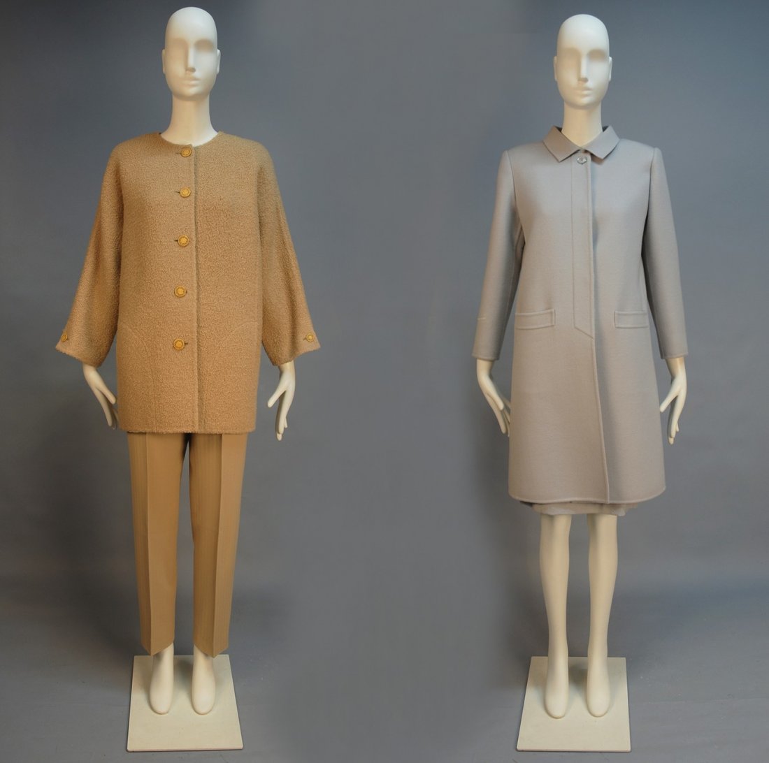 TWO BALMAIN COUTURE WOOL ENSEMBLES, LATE 20th C. O: TWO BALMAIN COUTURE WOOL ENSEMBLES, LATE 20th C. One grey sleeveless square neck dress, self belt, matching coat with hidden buttons, label "Pierre Balmain Paris" and "172 827". B-38, W-30, L-39, coat