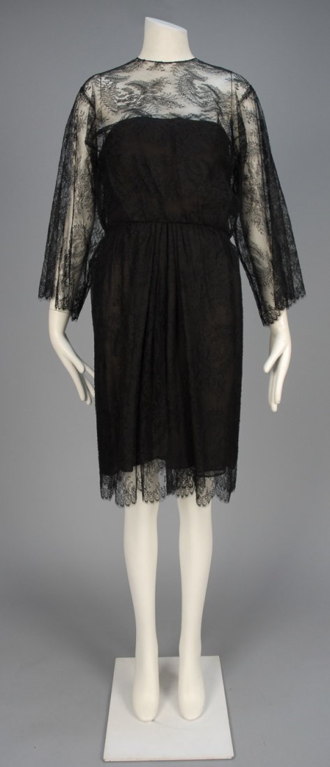 OSCAR de la RENTA LACE COCKTAIL DRESS.: Strapless boned bodice and slightly gathered skirt in black chiffon over brown silk beneath long sleeve lace dress with set in waist. Labeled. B-34, W-26, L-41. Excellent.