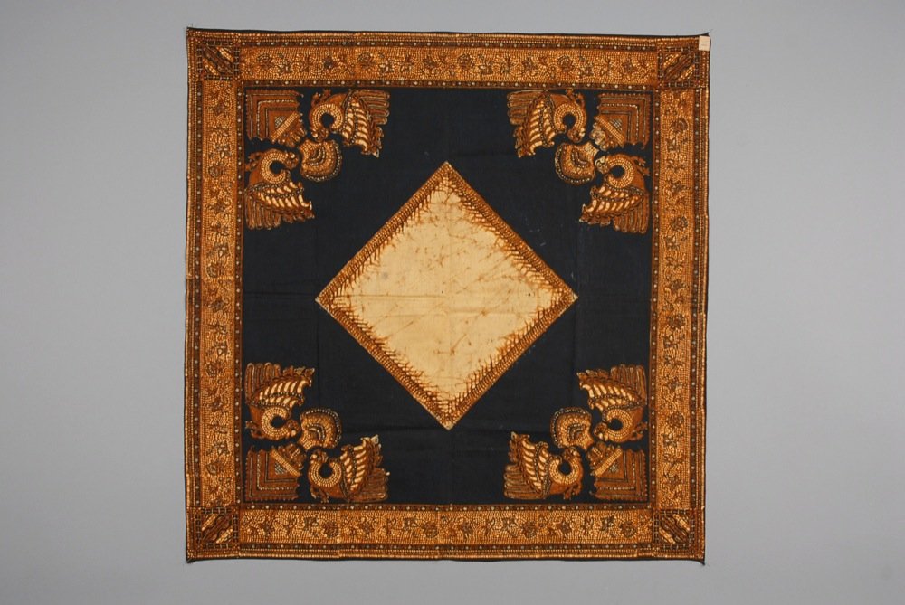 FOUR INDONESIAN BATIK KEPALA, MID 20th C. Large cotton (1 of 8)