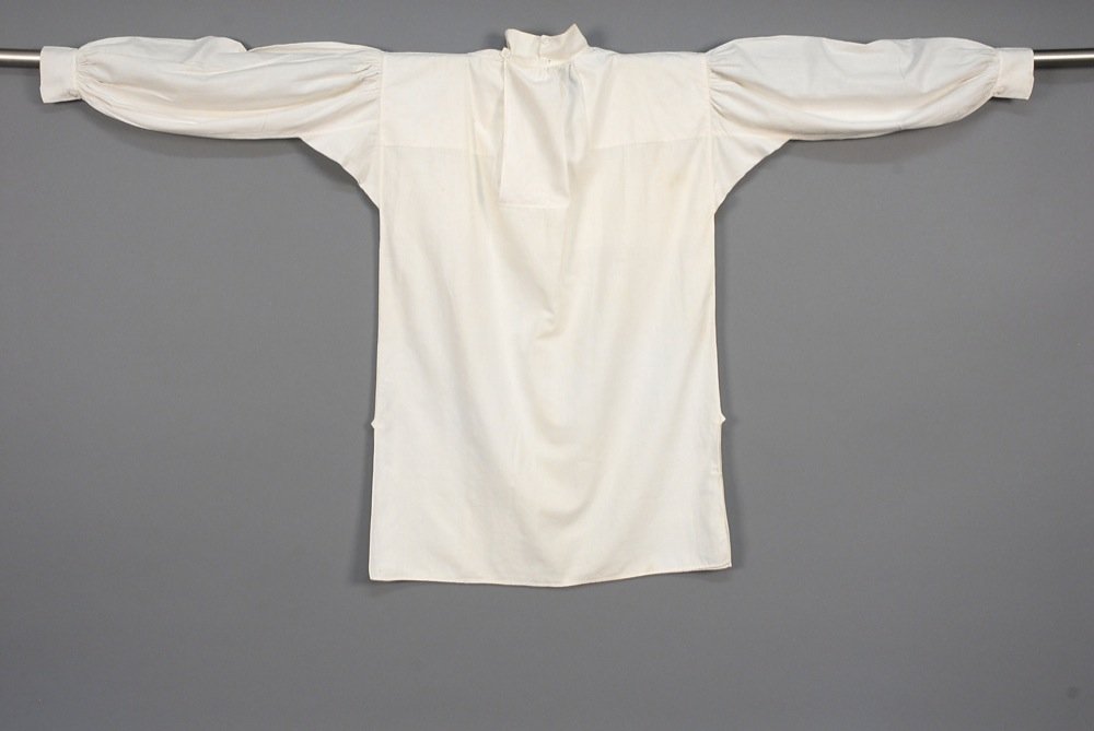 GENTS LINEN SHIRT, EARLY 19th C. Hand sewn square-cut (1 of 4)