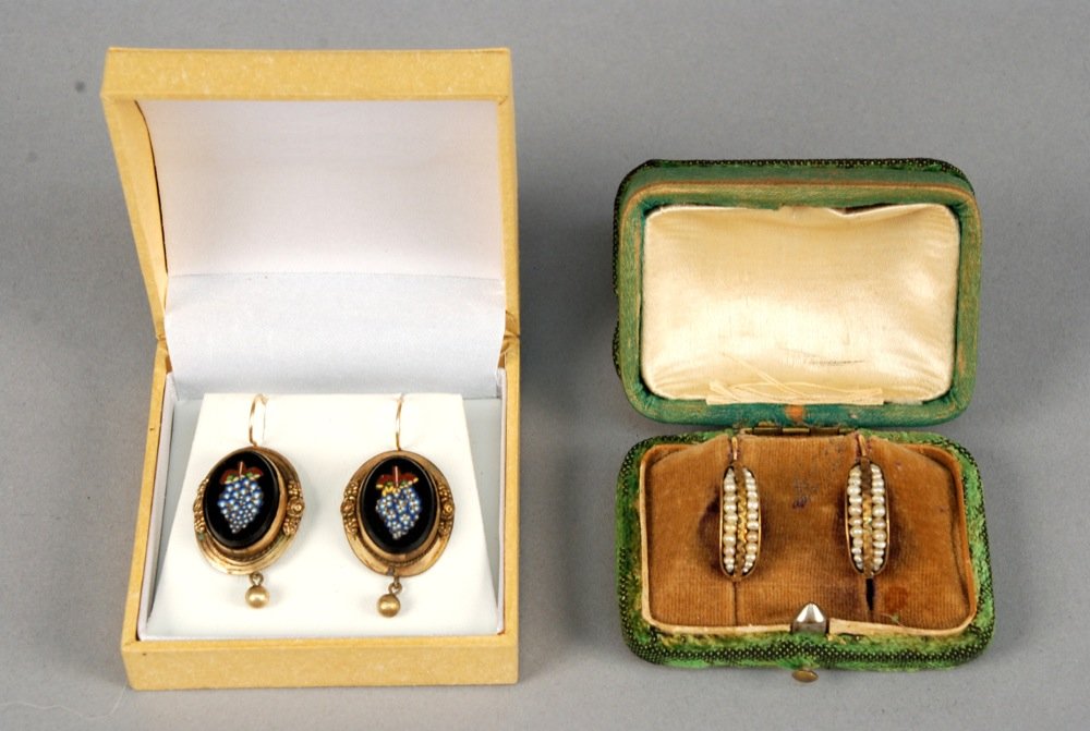 MICRO MOSAIC and SEED PEARL EARRINGS, 19th C. Both gold (1 of 5)