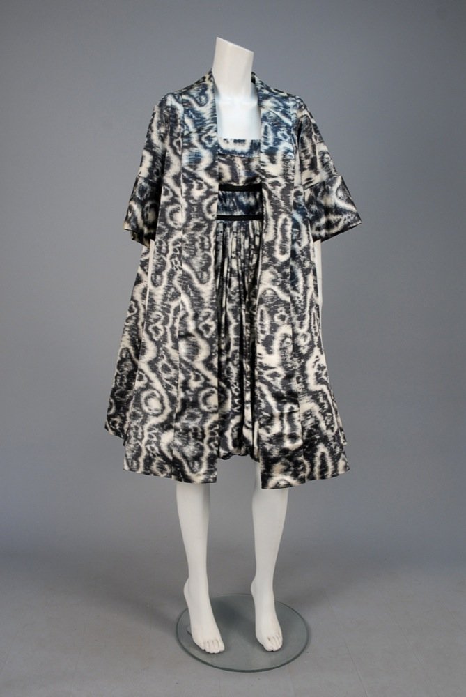 WARP PRINTED SILK COCKTAIL ENSEMBLE, MID 20th C. Black (1 of 5)