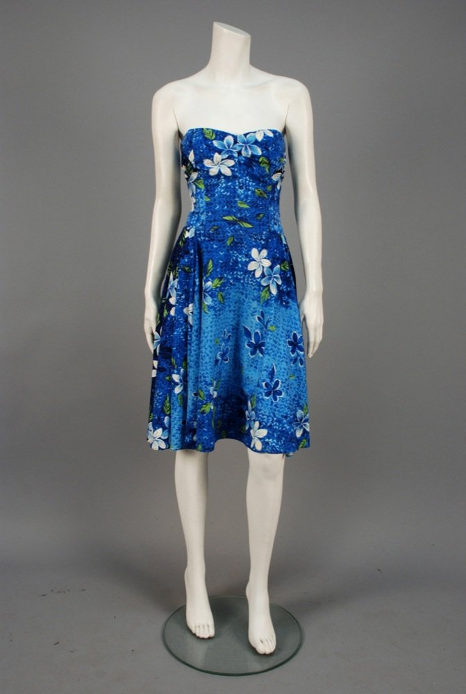 KAMEHAMEHA HAWAII PRINTED COTTON DAY DRESS, 1950s. (1 of 4)