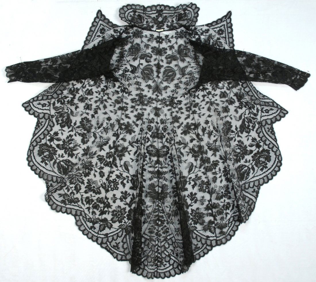 BLACK LACE JACKET, MID 19th C. (1 of 5)