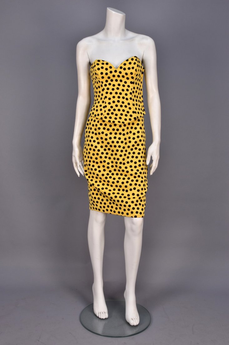 VICKY TIEL PARIS BUSTIER and SKIRT ENSEMBLE. (1 of 3)