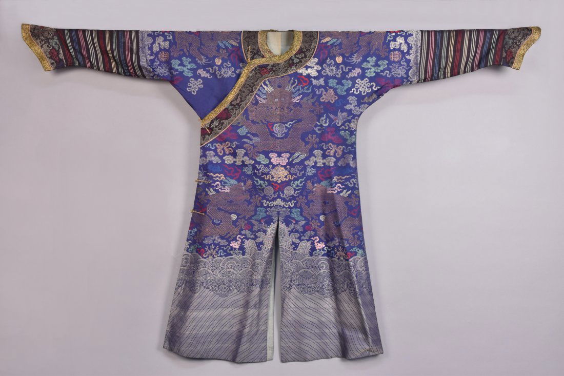 CHINESE SILK BROCADE NINE DRAGON ROBE, EARLY 20th C (1 of 4)