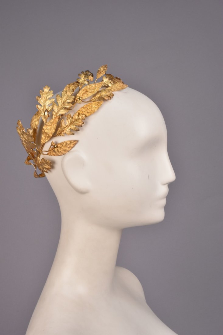 GILT OAK LEAF CORONET in FITTED BOX, 19th C. (1 of 4)