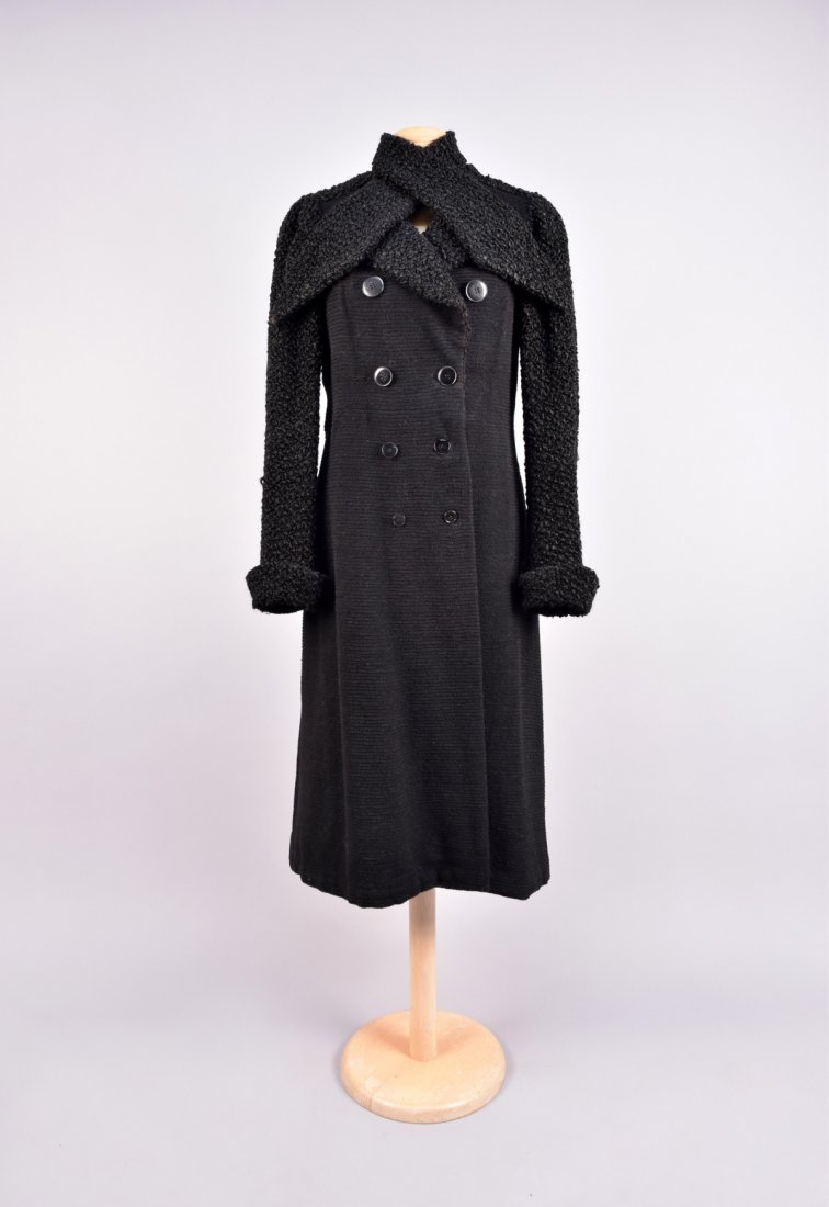 MAINBOCHER PARIS WOOL and FAUX FUR COAT, 1938. (1 of 5)