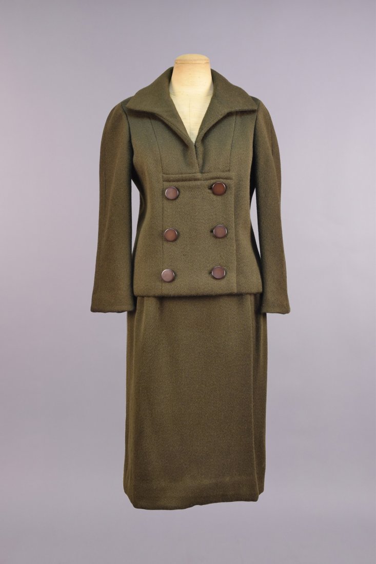JEAN DESSES PRET a PORTER WOOL SKIRT SUIT, c. 1960. (1 of 5)