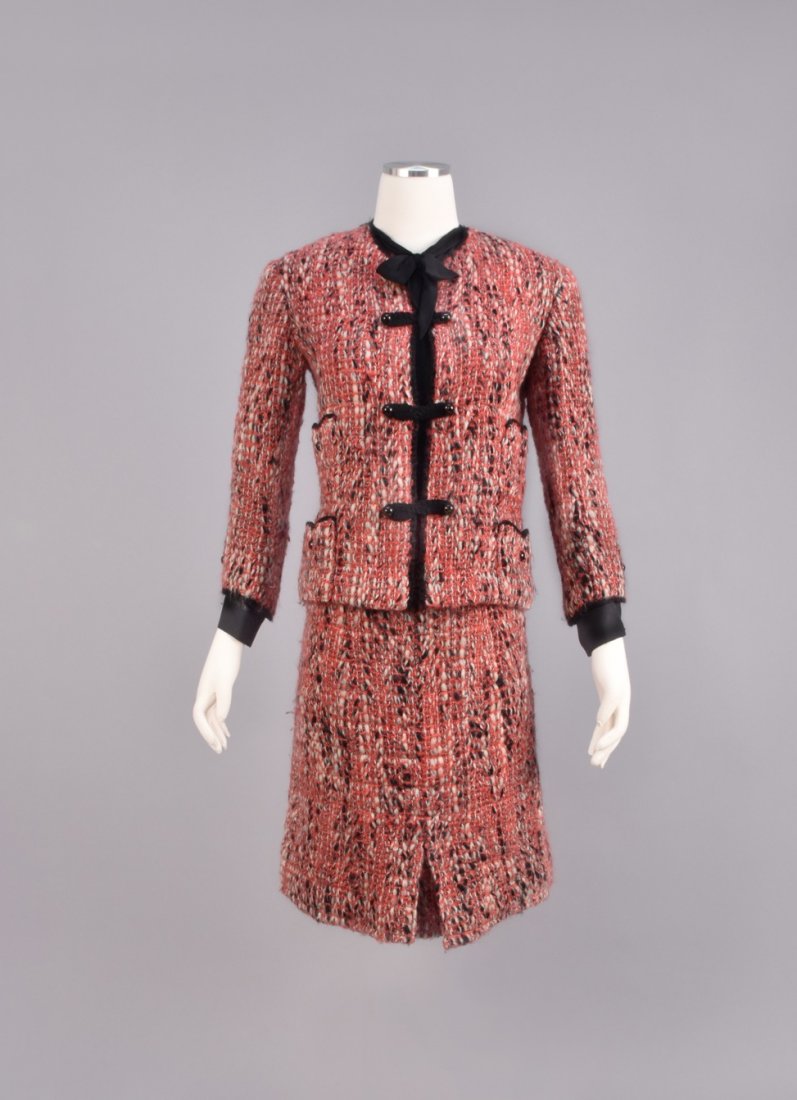 CHANEL DEMI-COUTURE 3-PIECE TWEED SKIRT SUIT, 1965. (1 of 5)