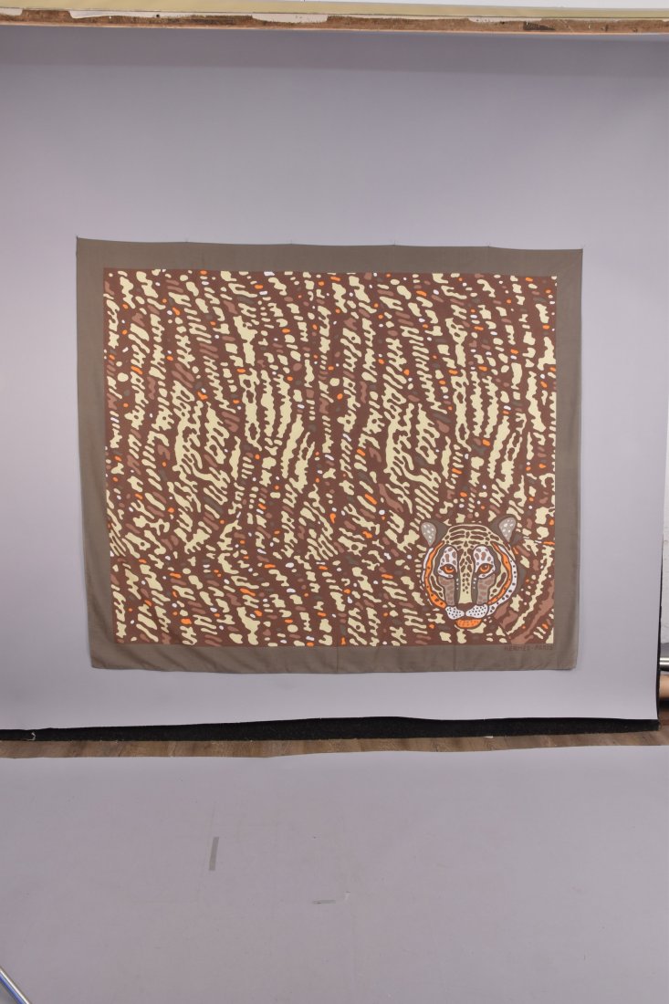 HERMES SHAWL with BOX (1 of 3)