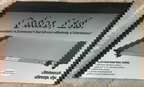 Cadco WT-10S 26" x 15 1/4" x 2 7/8" Electric Countertop Warming Shelf 120V