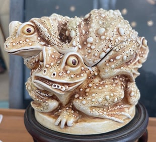 Harmony Kingdom Ball of Toads “Huddle Puddle" Marble Resin Trinket Box England