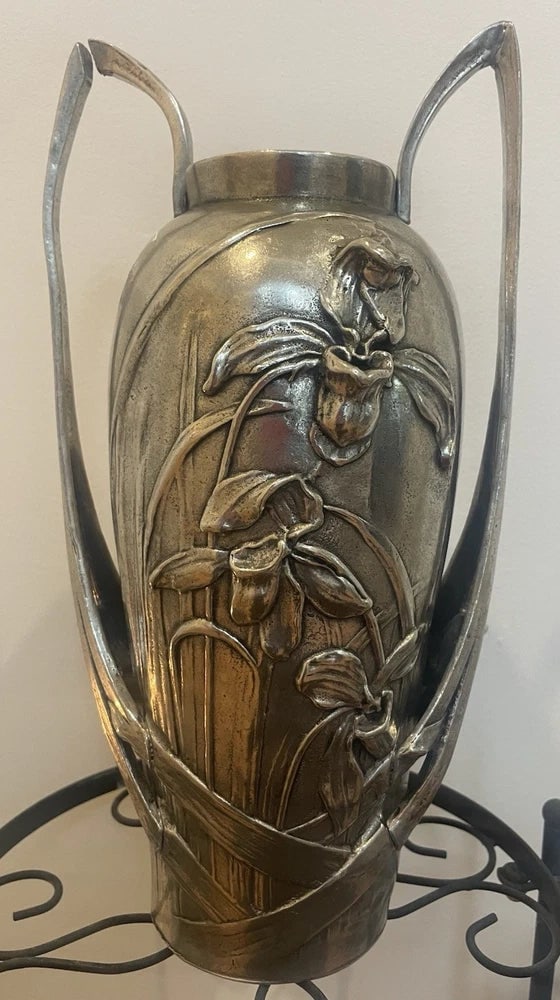 VTG RARE Frieling-Zinn Germany 95% Zinc Art Nouveau Floral Pewter Vase: 12.5in tall. Solid and very heavy for it's size.