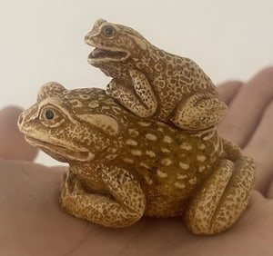 Adobrable Momma Frog & Baby Frog Toad Trinket Box Figure United Kingdom