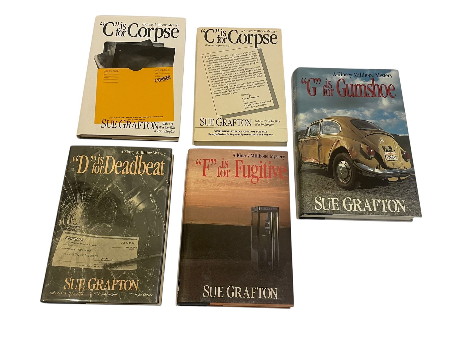 Mystery Book Collection Lot (18) Many Signed (9) Author (Sue Grafton) (1 of 9)