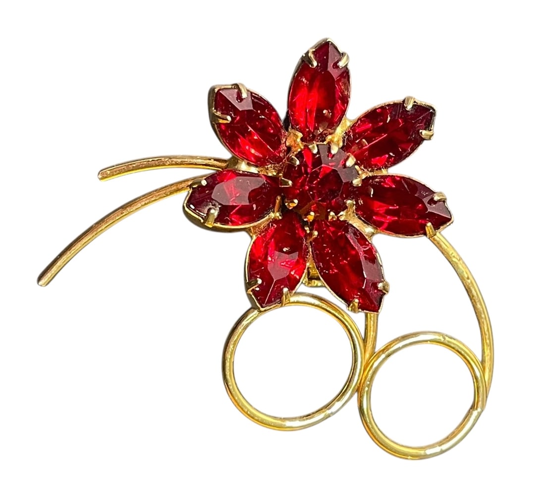 Vintage Ruby Red Marquise Cut Rhinestone Floral Gold Tone Brooch: Unsigned.