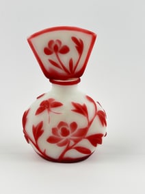 Chinese Peking Glass Perfume Bottle